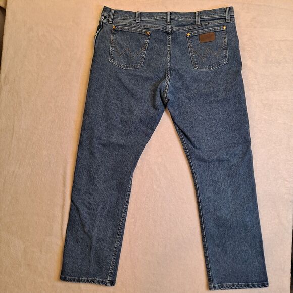 Wrangler Cowboy Cut Jeans MAVVS Regular Fit Moisture Wicking Stretch Mens 42X32 - Picture 2 of 9